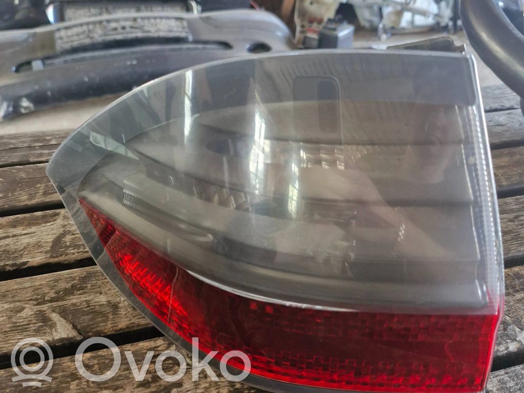 Rear/tail lights