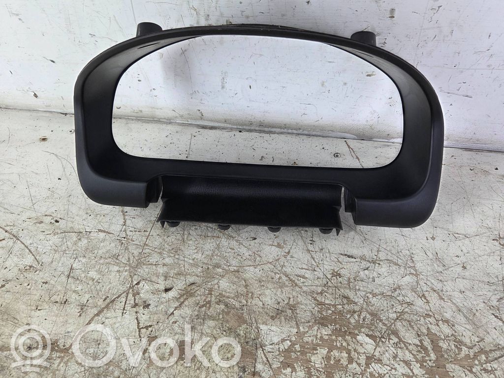 Mazda 6 Moldura del panel 