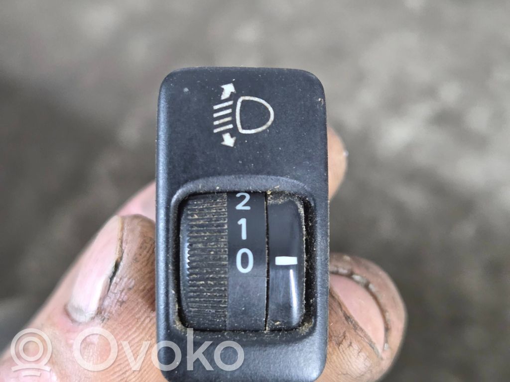 Toyota Avensis Verso Headlight level height control switch 