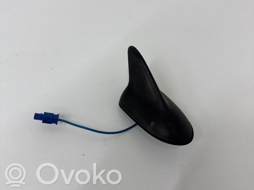 GPS-pystyantenni   140640,22786215