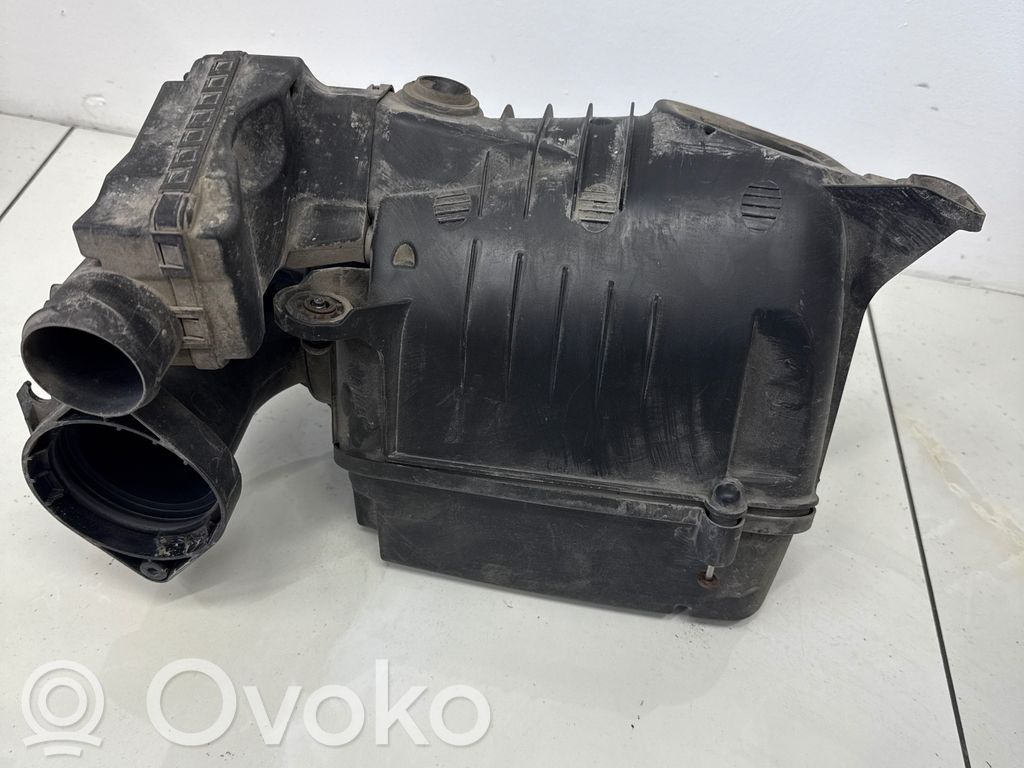 Obudowa filtra powietrza   1K0129607C,1K0129601G,1K0129610C
