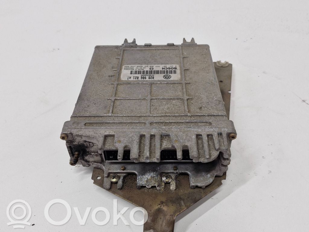 Engine control unit/module   028906021AT,28SA2900,0281001369