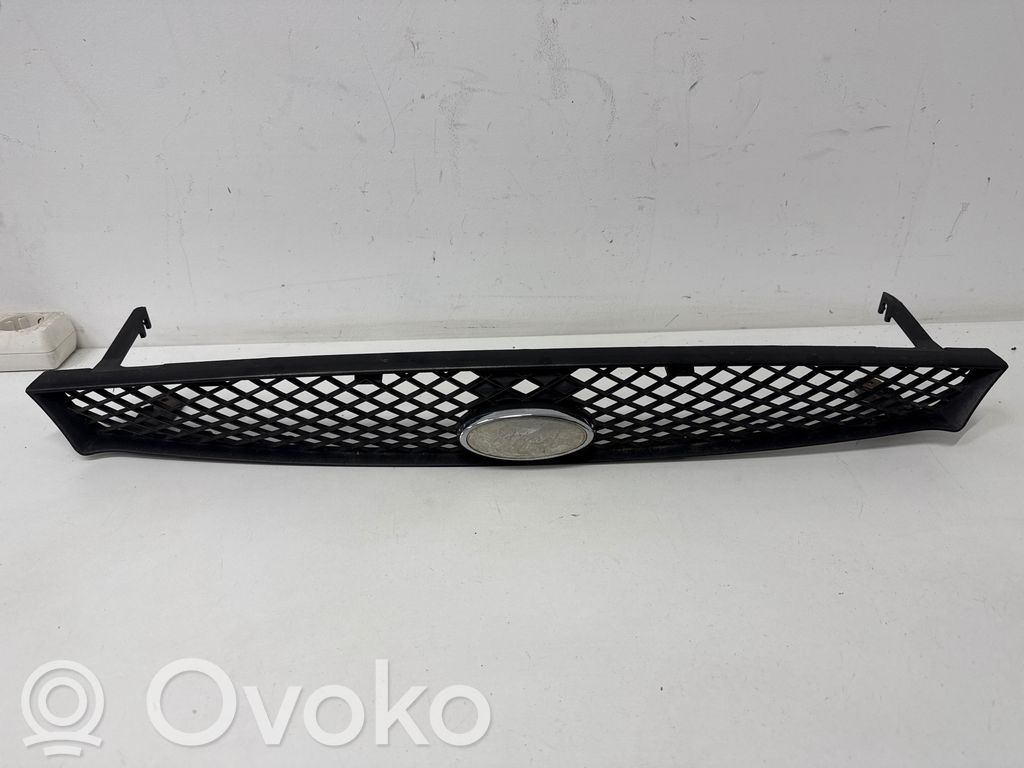 Ford Focus Augšējais režģis 