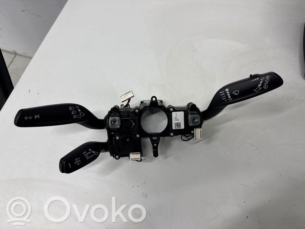 Audi Q3 8U Rankenėlių komplektas 
