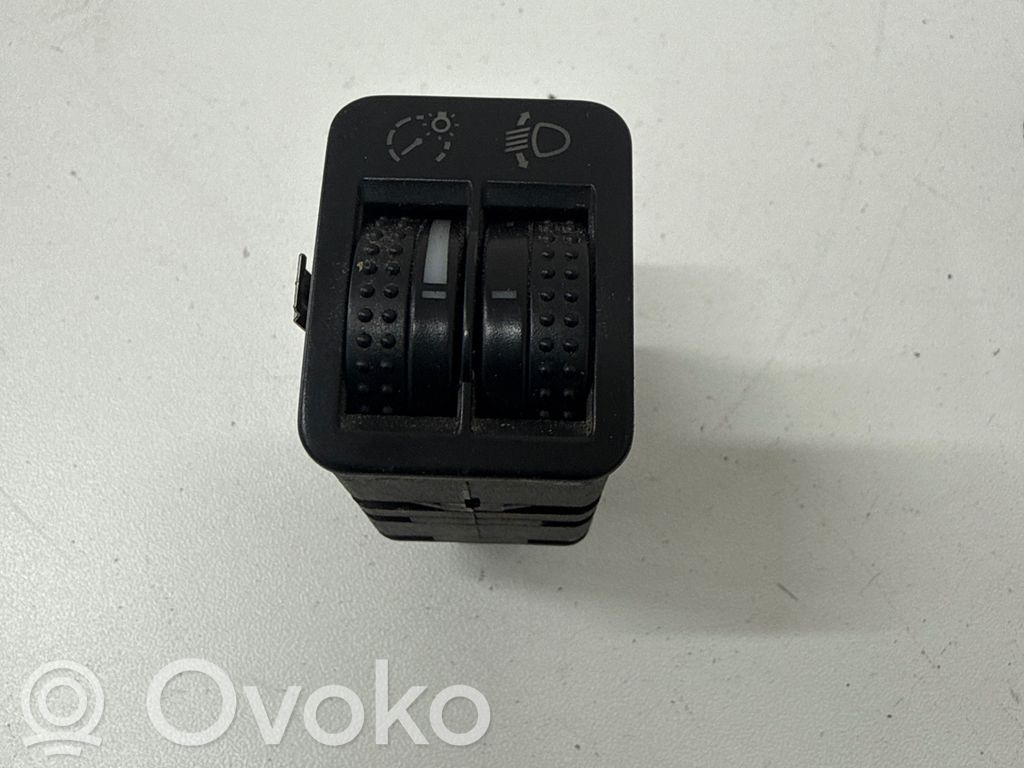 Headlight level height control switch   1J0941333A,PA6GF30