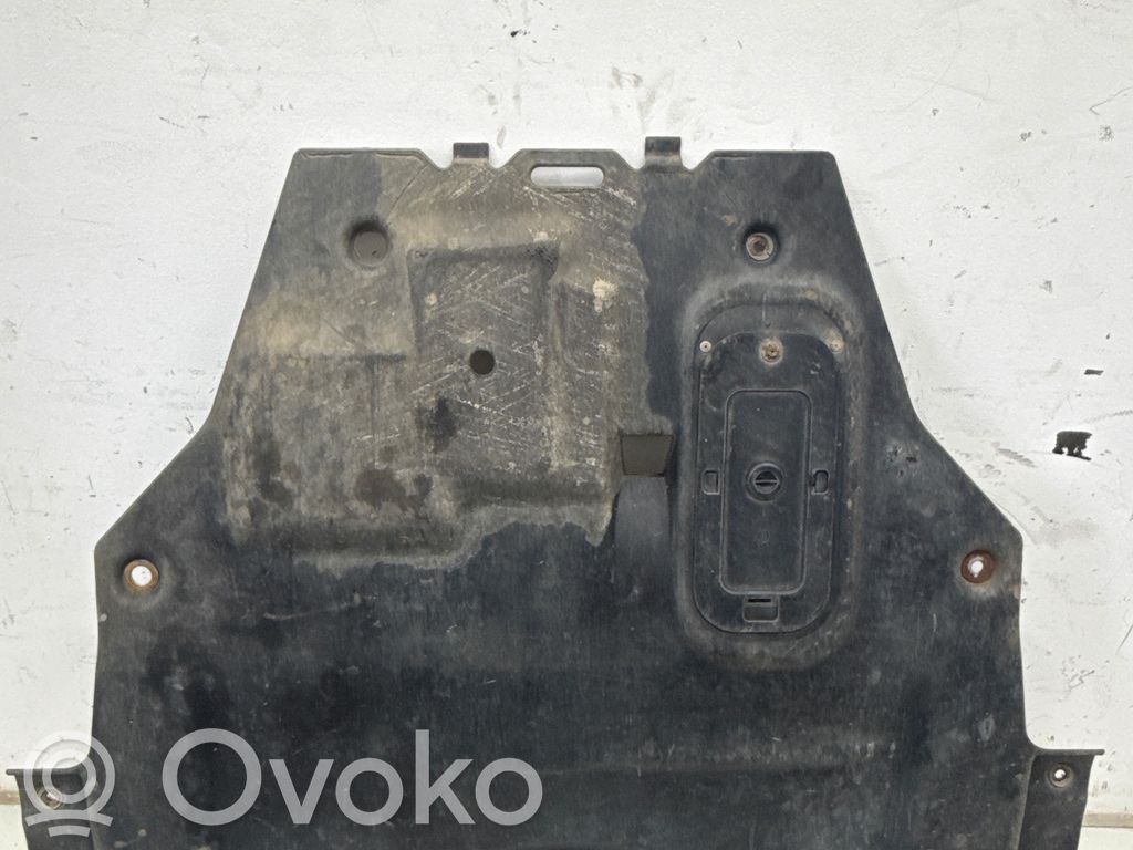 Mazda 6 Variklio dugno apsauga 