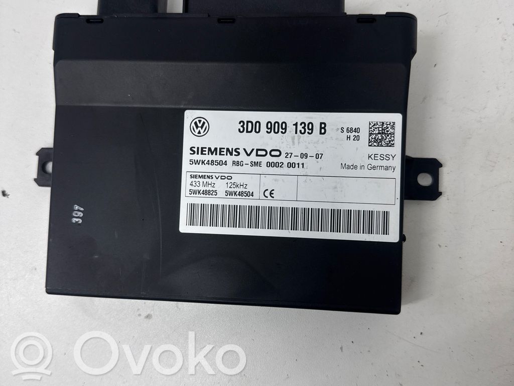 Volkswagen Touareg I Unidad de control/módulo del control remoto 