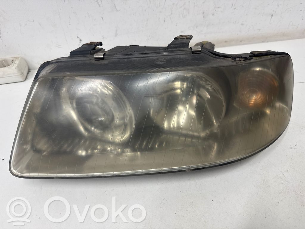 Audi A3 S3 8L Lampa przednia 