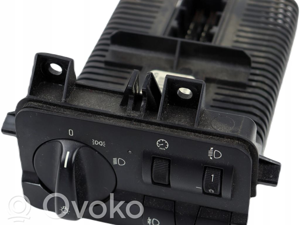 Lukturu slēdzis   6901429