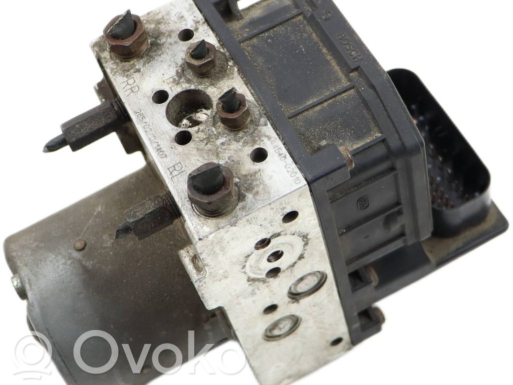 Toyota Corolla E120 E130 ABS Pump 