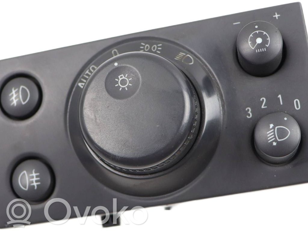 Opel Vectra C Light switch 