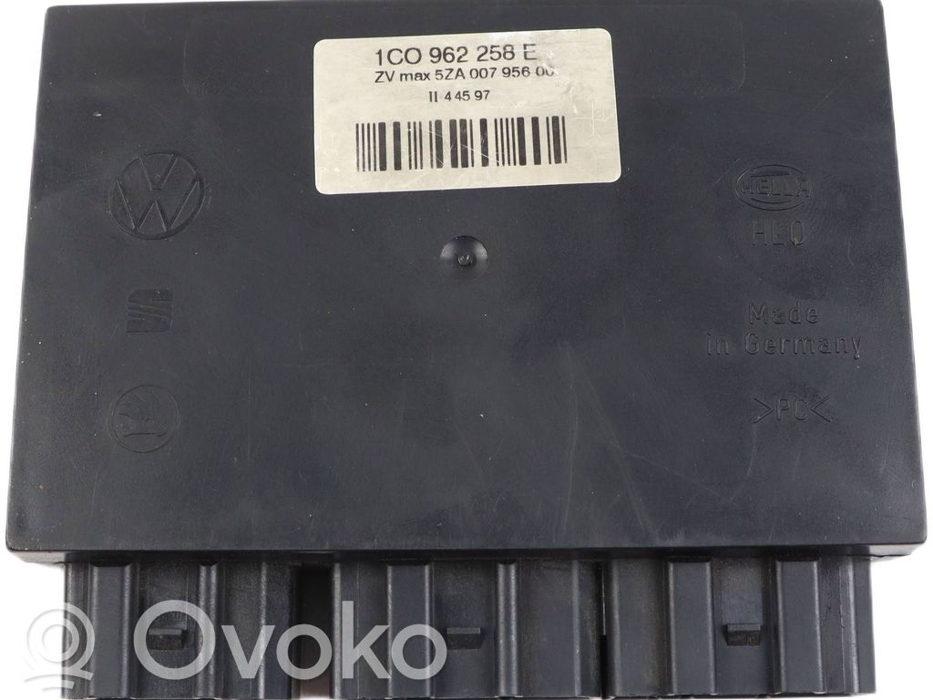Volkswagen Golf IV Komforta modulis 
