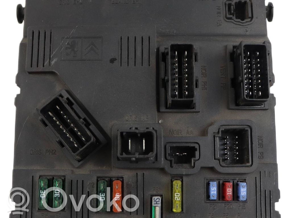 Citroen C3 Saugiklių blokas 