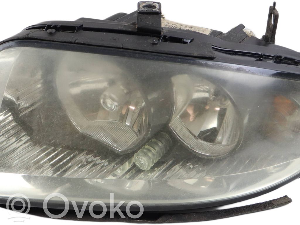 Audi A2 Headlight/headlamp 