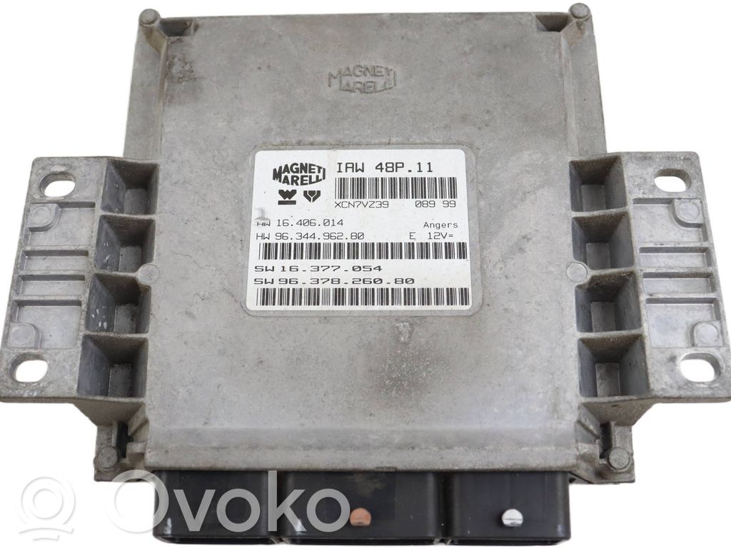 Peugeot 406 Engine control unit/module 