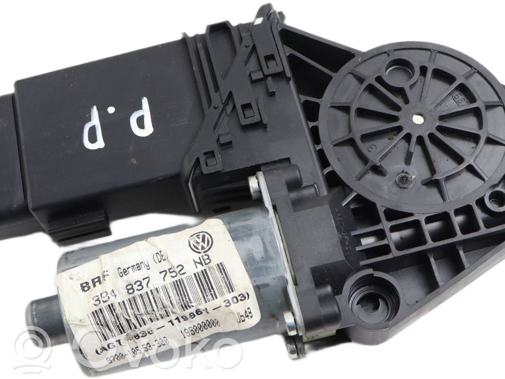 Silnik regulatora szyby drzwi przednich   3B4837752NB,9776105413301,195000000