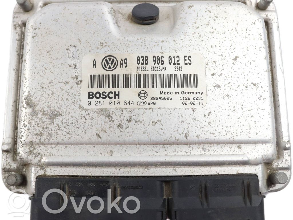 Volkswagen Golf IV Engine control unit/module 
