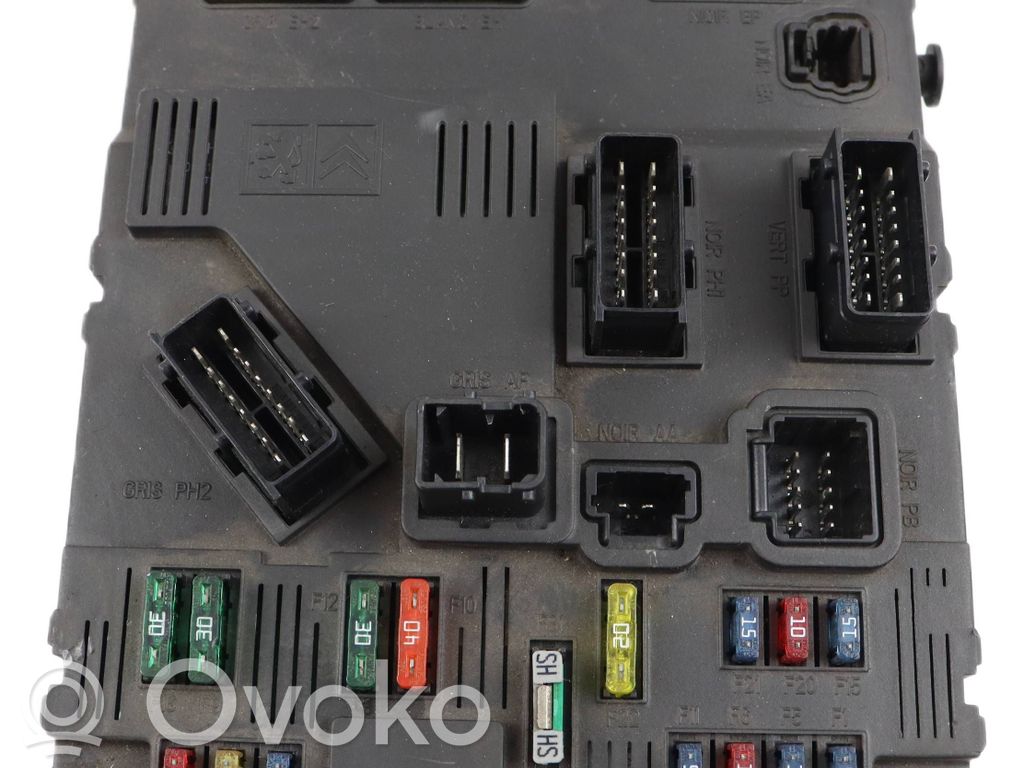 Citroen C3 Fuse module 