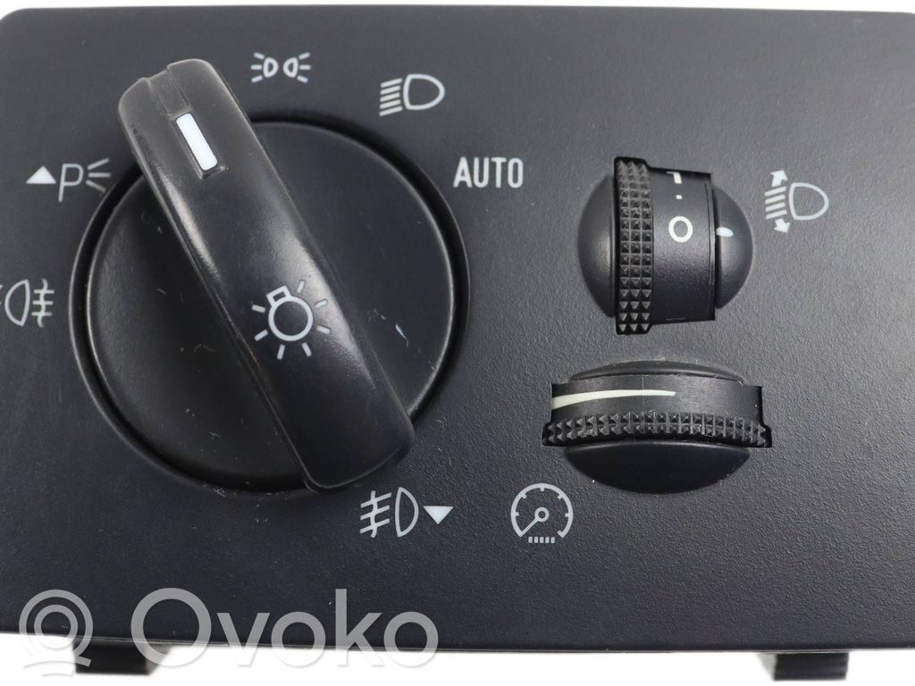 Light switch   4M5T13A024CA,04059730