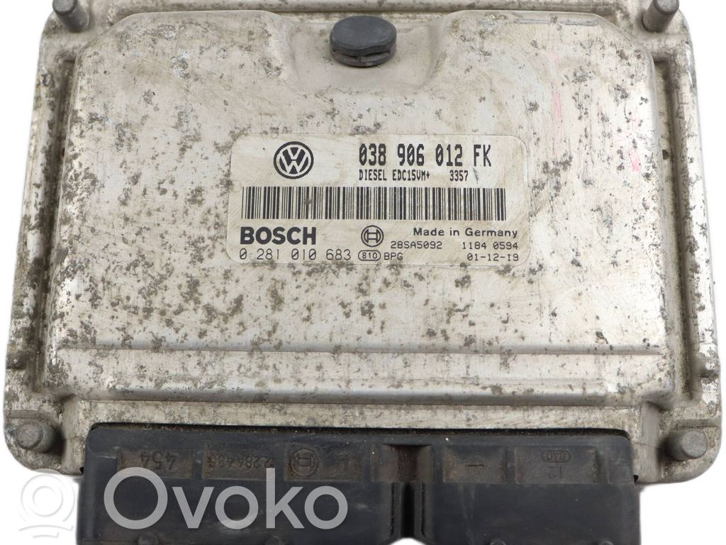 Volkswagen Golf IV Engine control unit/module 
