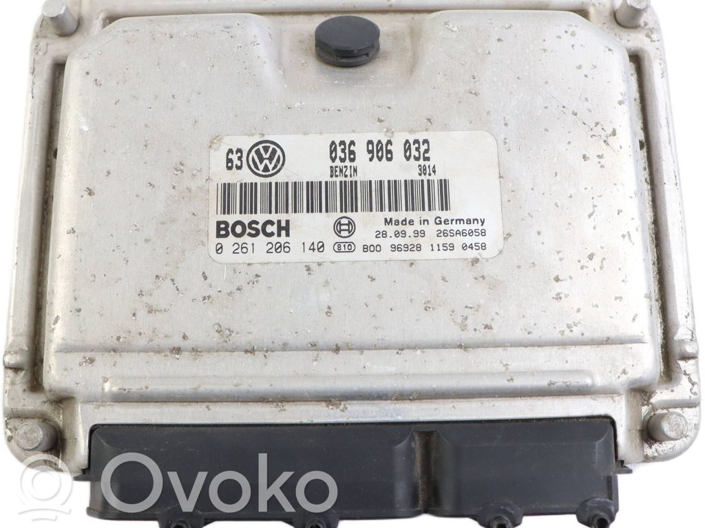 Volkswagen Golf IV Engine control unit/module 
