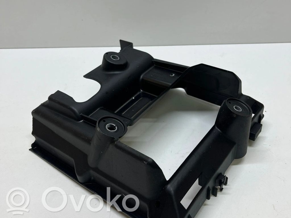 Audi Q7 4M Engine control unit holder 