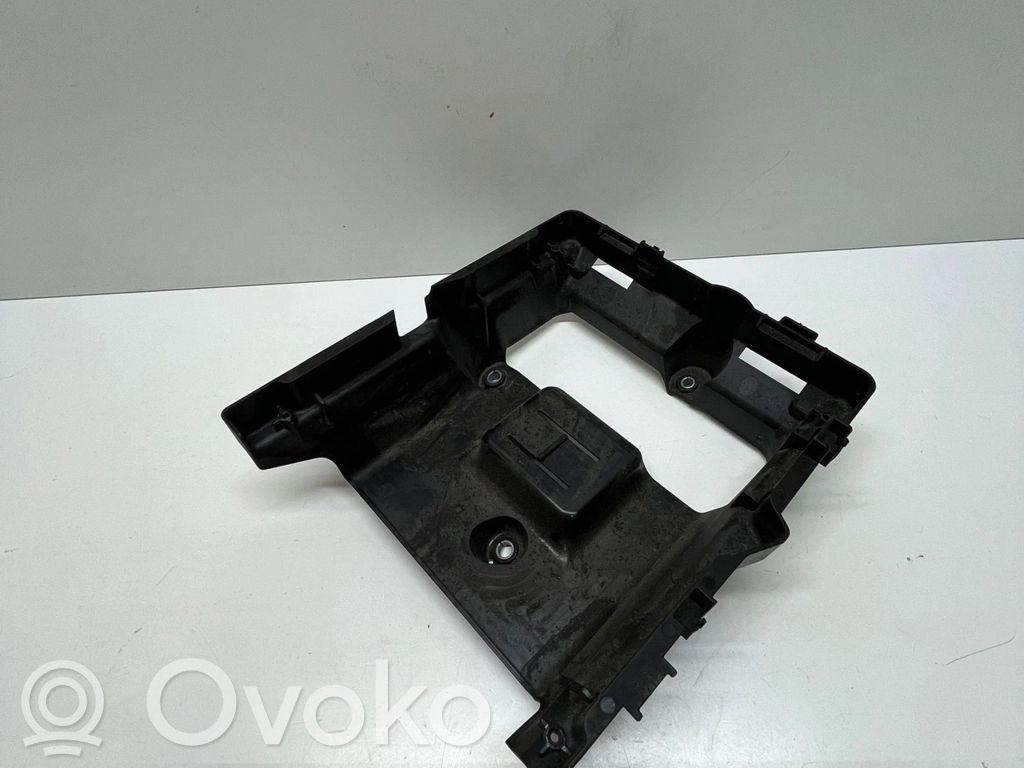 Audi Q7 4M Engine control unit holder 