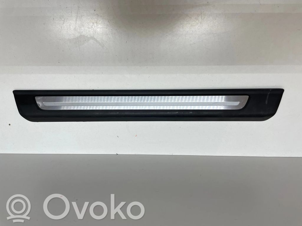 Audi Q7 4M Front sill trim cover 