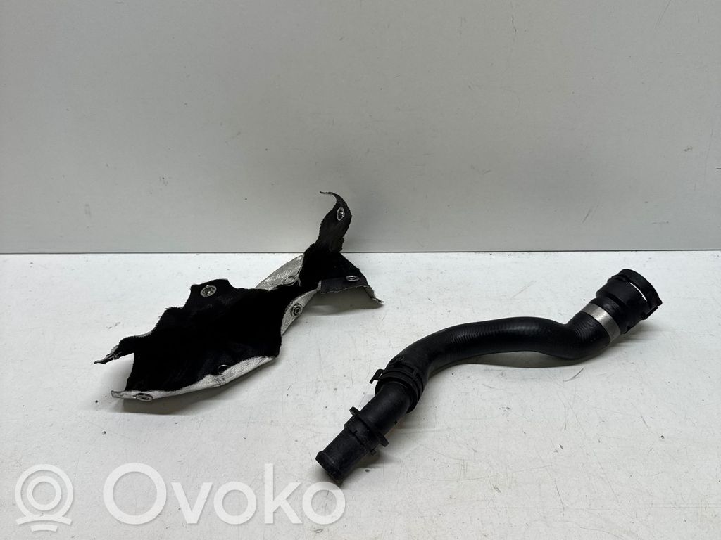 Audi A4 S4 B9 Engine coolant pipe/hose 