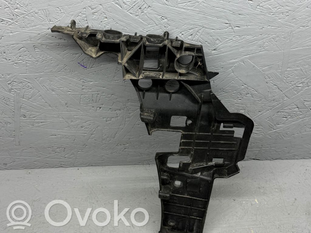 Audi A8 S8 D5 Front bumper mounting bracket 
