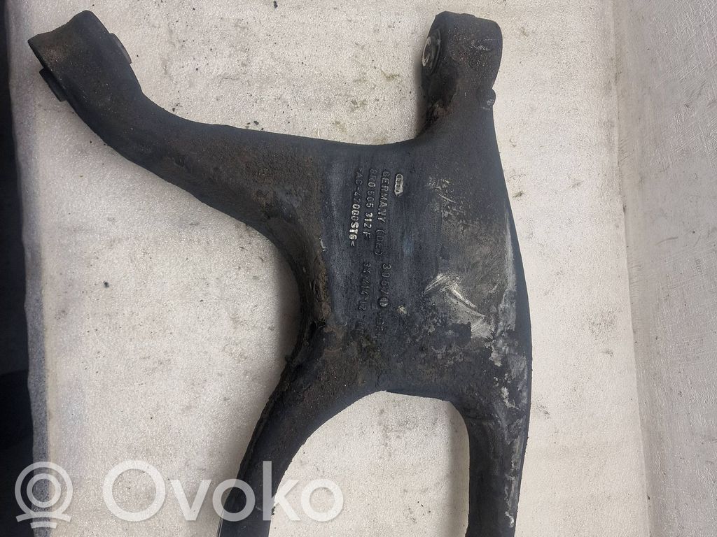 Audi A8 S8 D4 4H Górny wahacz tylny 