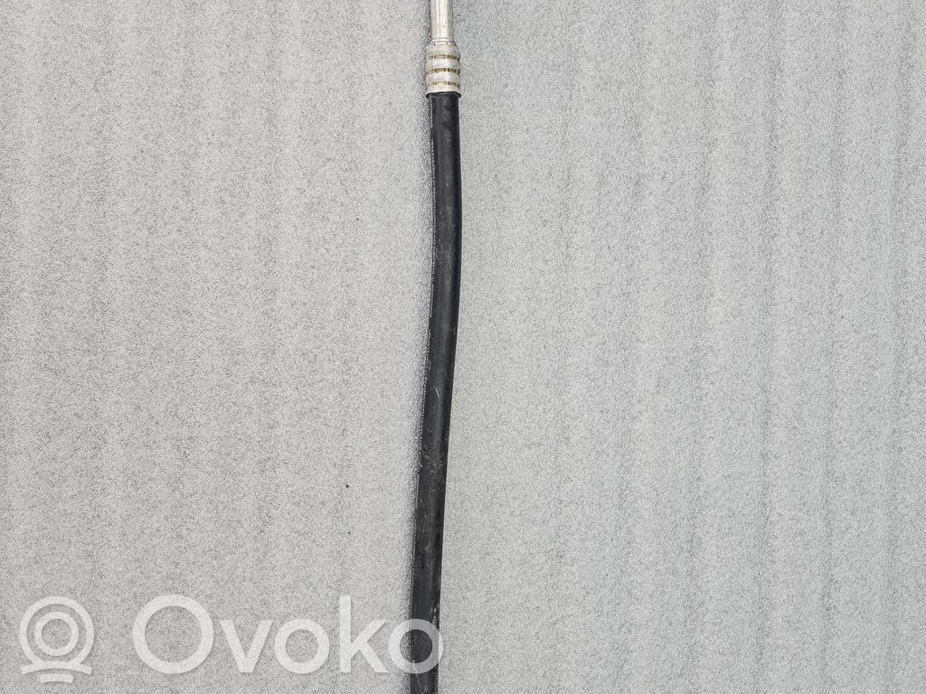 Audi A5 Ilmastointilaitteen putki (A/C) 
