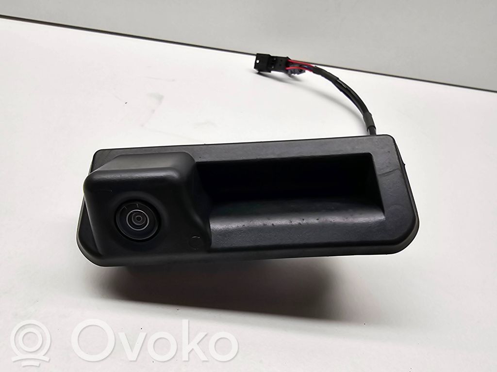 Peruutuskamera   032540,8W8827566D