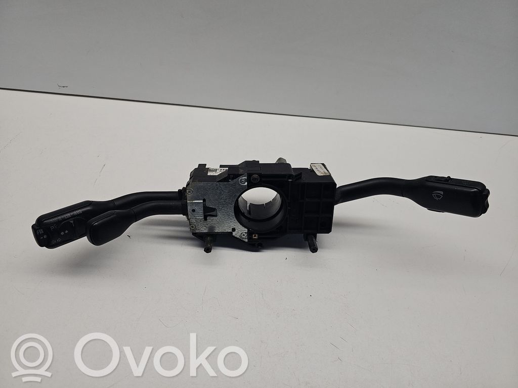 Audi A8 S8 D2 4D Wiper turn signal indicator stalk/switch 