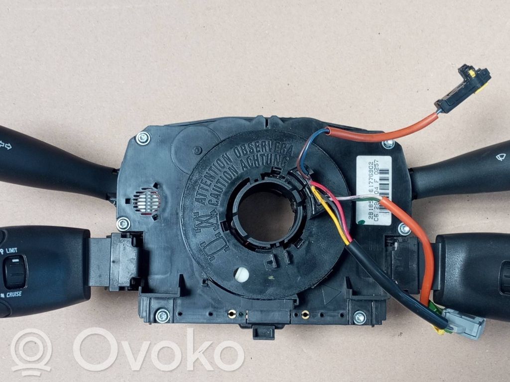 Peugeot 407 Interruptor/palanca de limpiador de luz de giro 