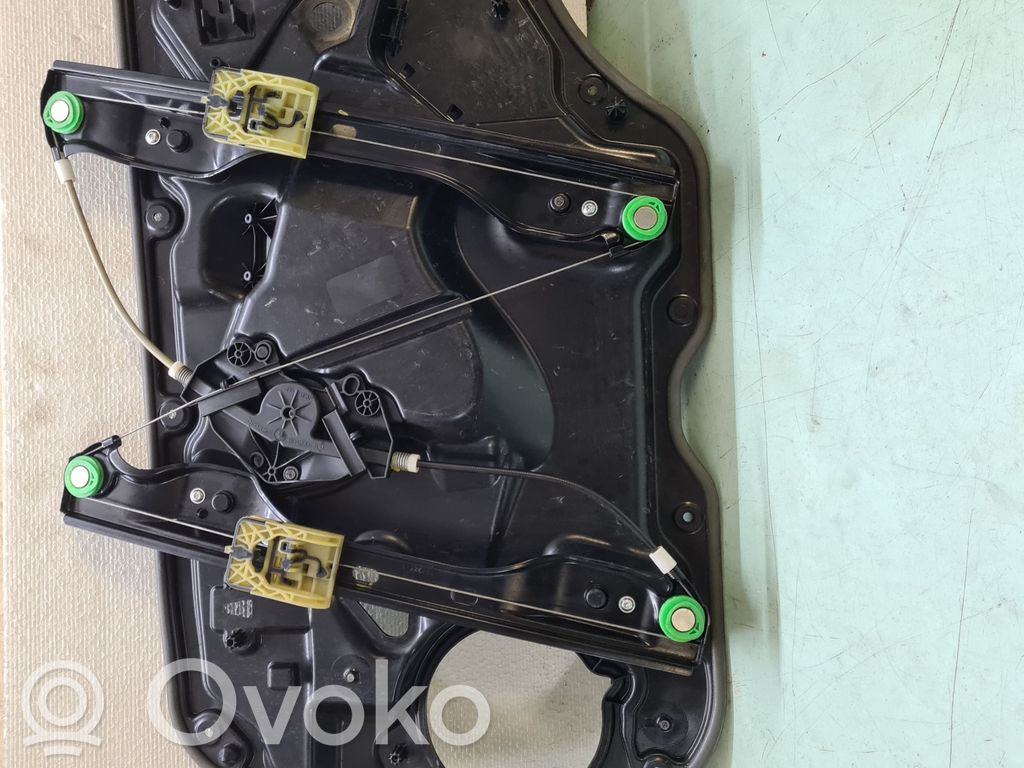 Volvo XC60 Meccanismo di sollevamento del finestrino anteriore senza motorino 