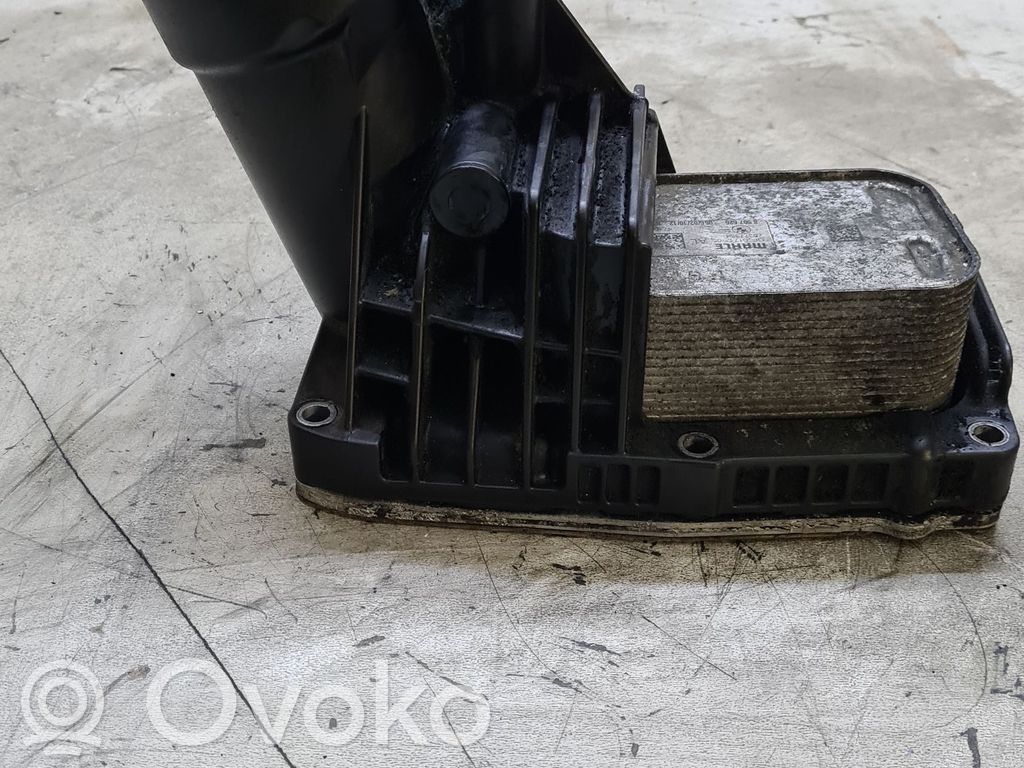BMW 3 F30 F35 F31 Soporte de montaje del filtro de aceite 