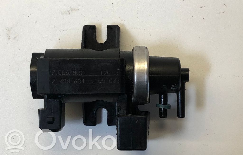 BMW 5 E60 E61 Turbo solenoid valve 