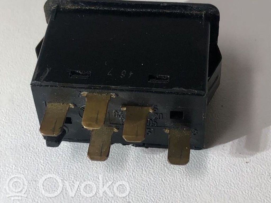 BMW 5 E28 Electric window control switch 