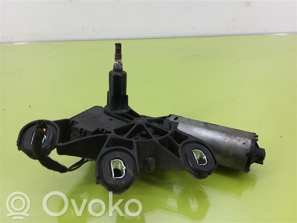 Mercedes-Benz C W203 Silniczek wycieraczki szyby tylnej 