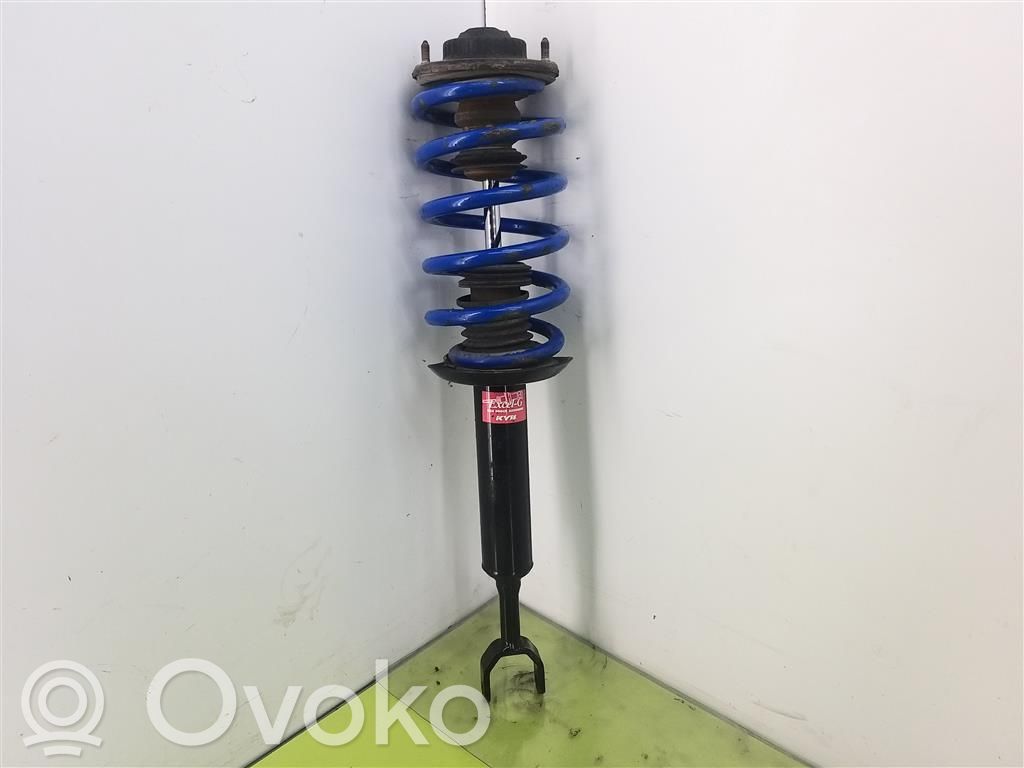 Audi A4 S4 B5 8D Etuiskunvaimennin kierrejousella 