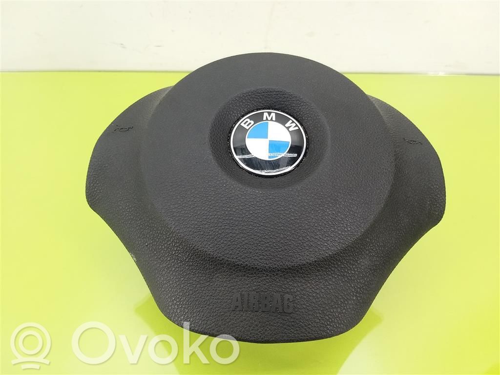 BMW 1 E81 E87 Vairo oro pagalvė 