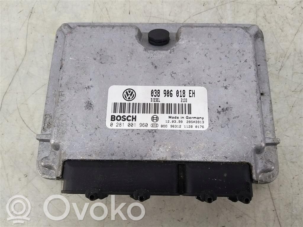 Volkswagen PASSAT B5 Engine control unit/module 