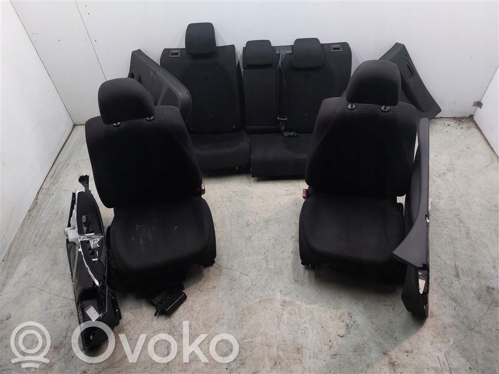 Seat set