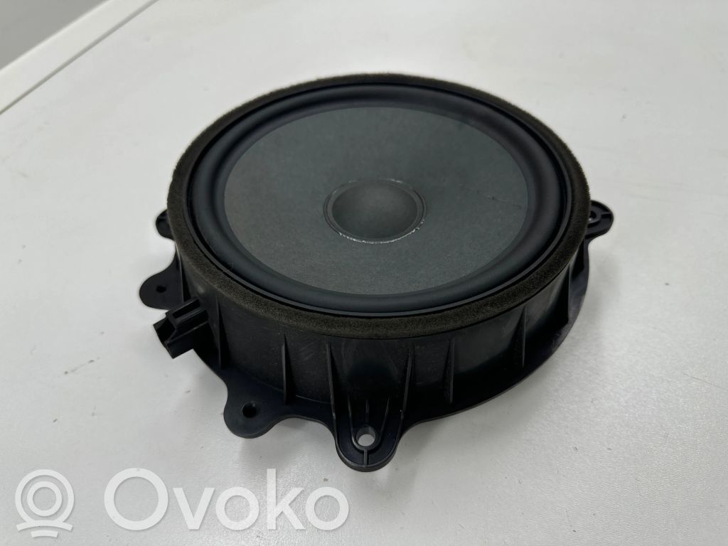 Altavoz de la puerta delantera   107974400E,15112206L21A,11647001
