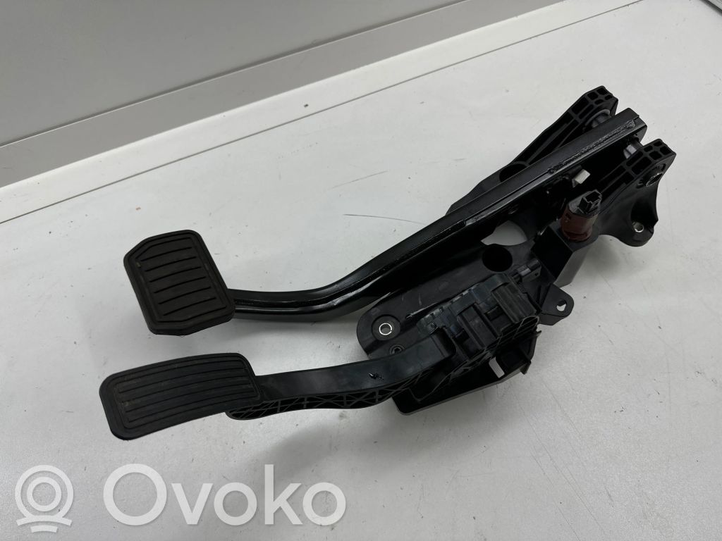 Tesla Model Y Pedalų komplektas 