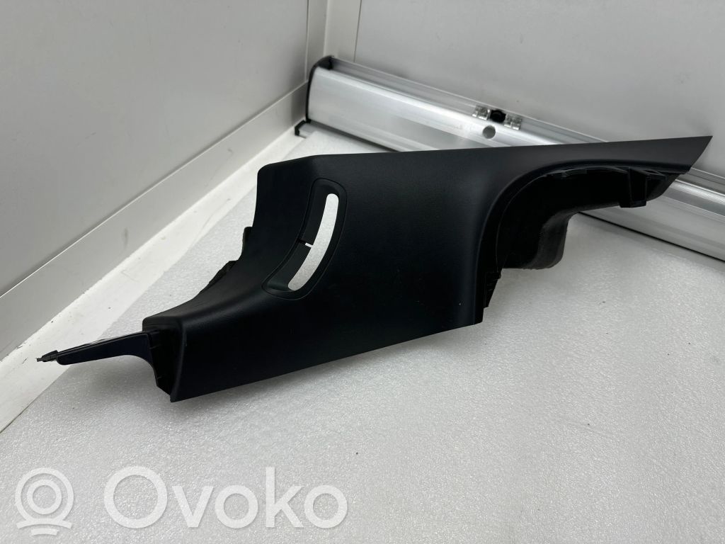Tesla Model 3 (C) statramsčio apdaila 