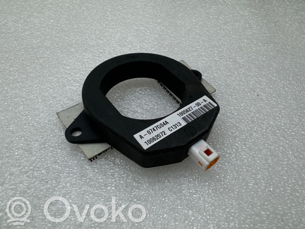 Tesla Model S Keyless system antenna 