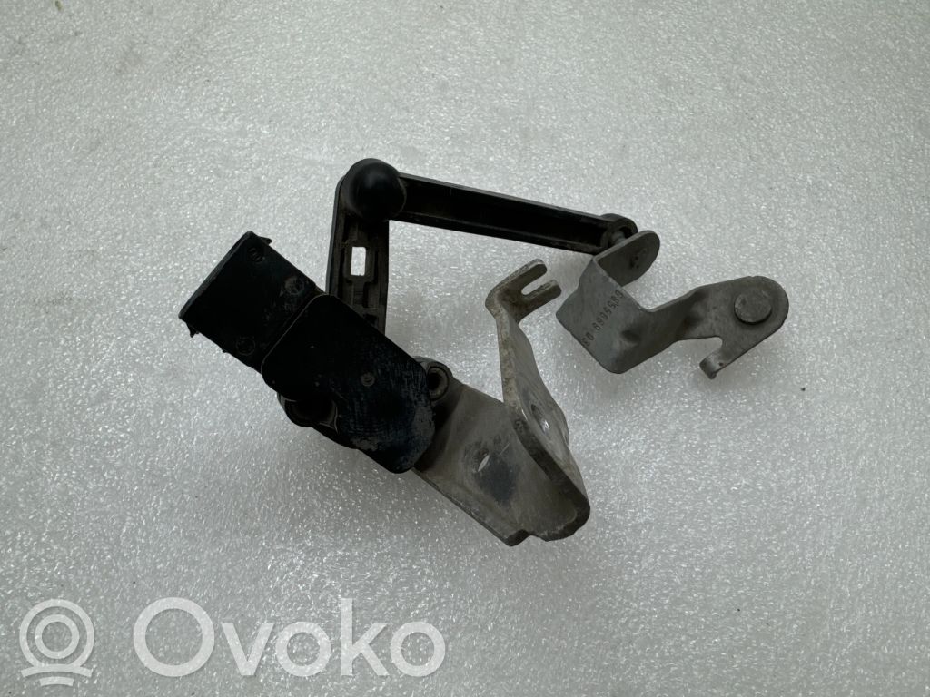 Headlight/headlamp level sensor   6870200,3511803892,10172401693