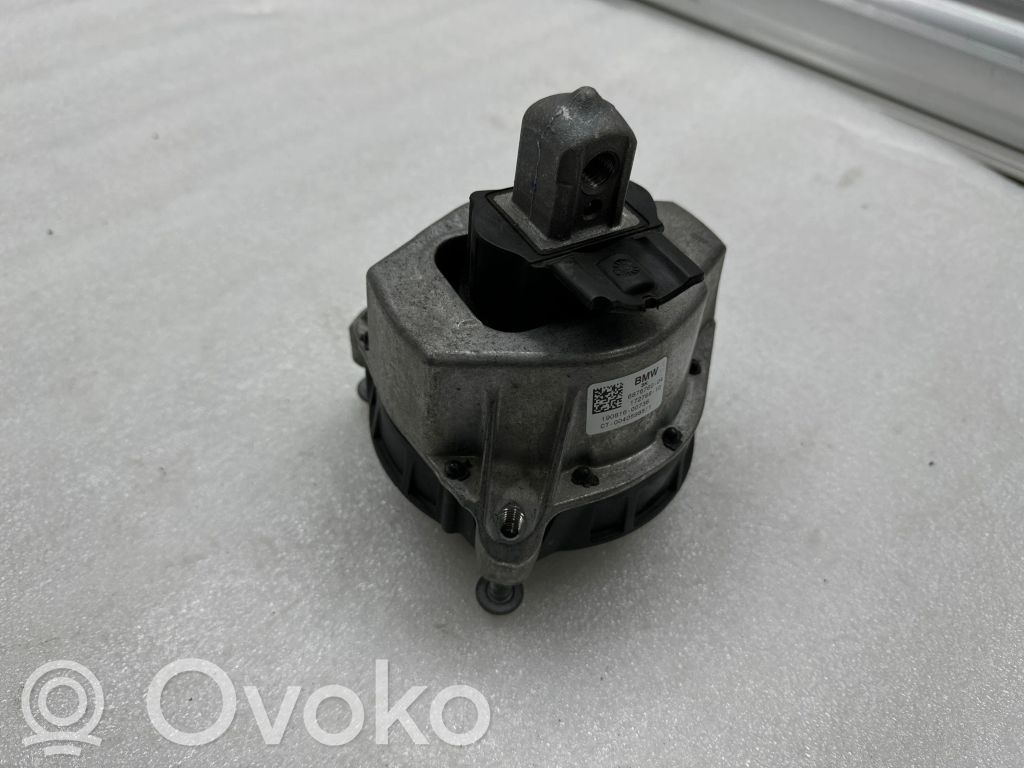 BMW 3 G20 G21 Engine mount bracket 